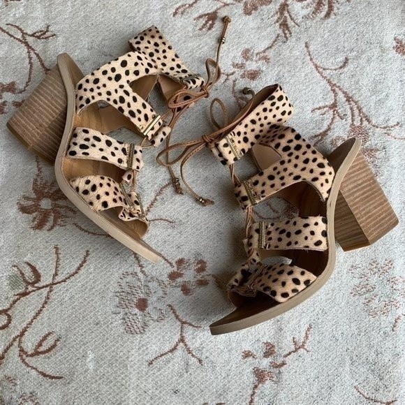 Dolce Vita Women's Shoes Leopard Print Calf Hair Luci Sandals Size 9 - Picture 1 of 9